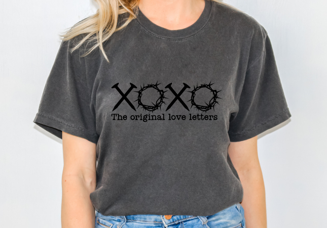 XOXO Original Love Letters | Comfort Colours TShirt Pepper | Preorder