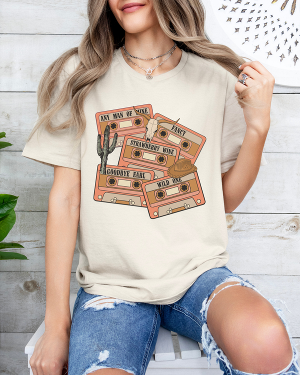 90s Country Tapes Neutral | Gildan Sand